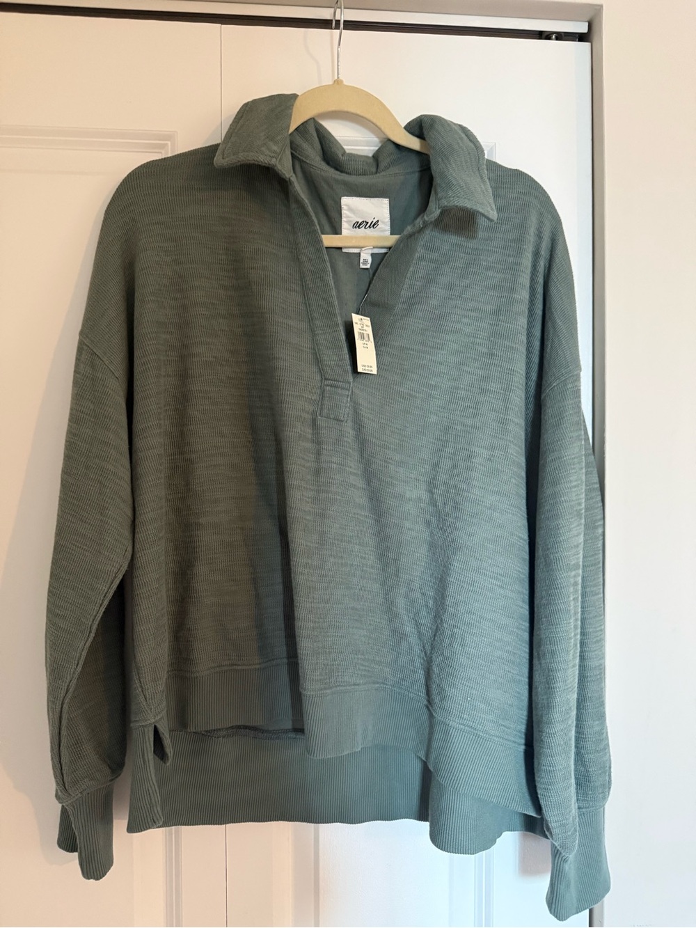 NWT aerie Relaxed Collared Pullover in Sage Green